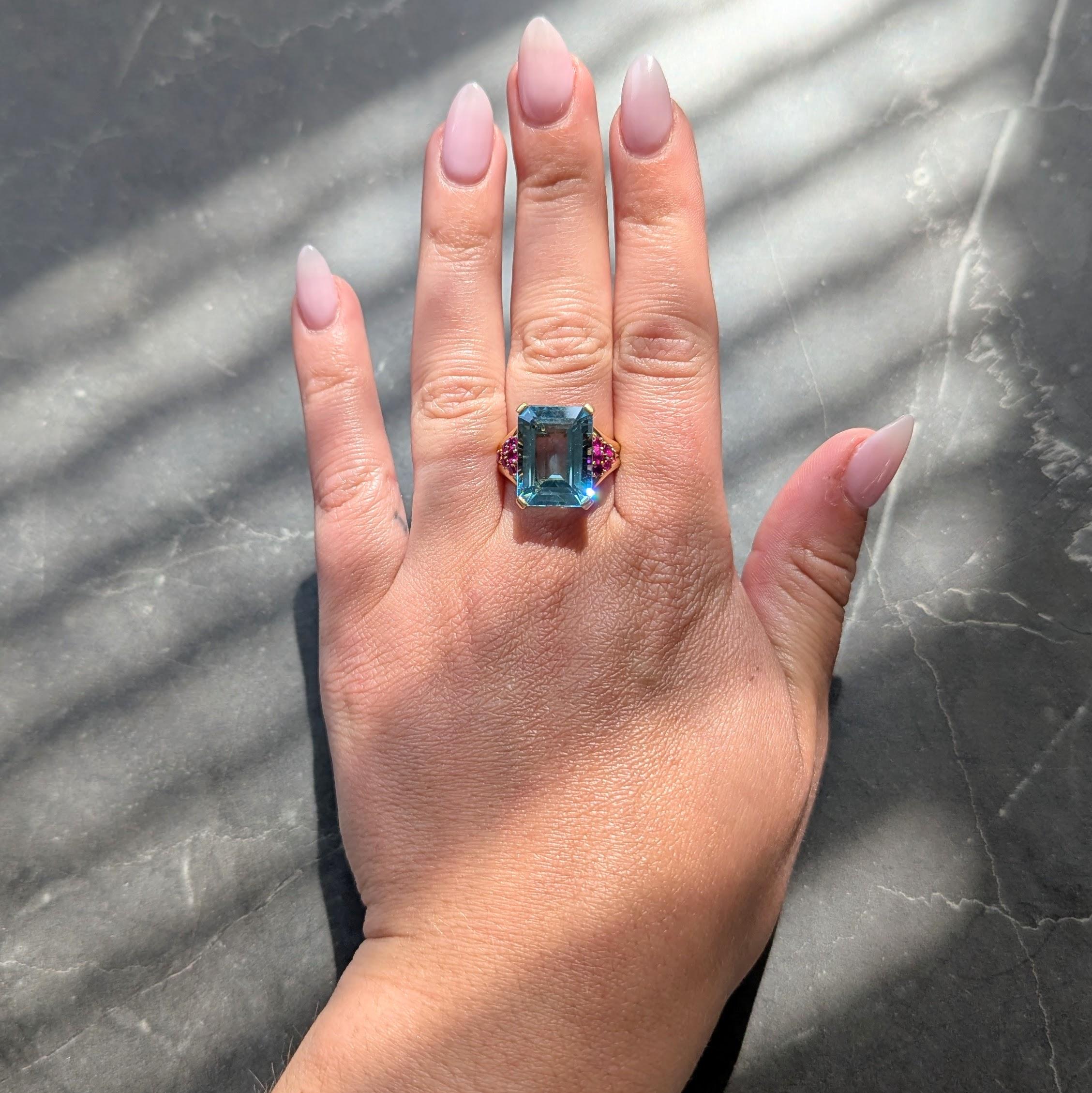 Tiffany & Co. 1940's Aquamarine Ruby 18 Karat Yellow Gold Vintage Cocktail Ring
