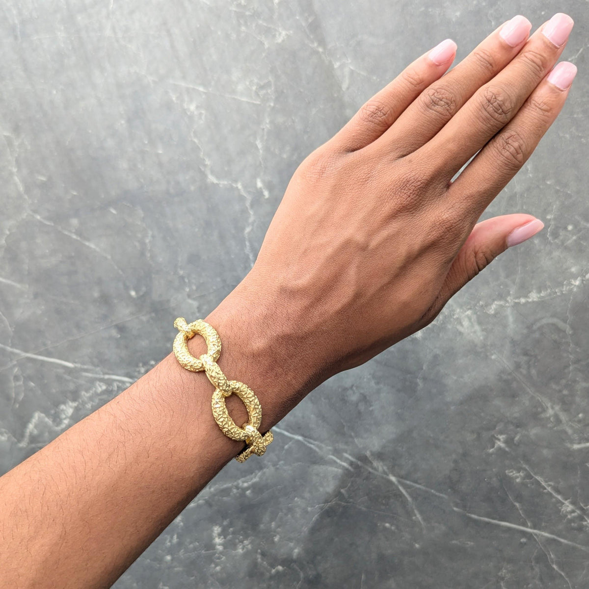 Van Cleef & Arpels 1970's 18 Karat Yellow Gold Vintage Textured Link Bracelet