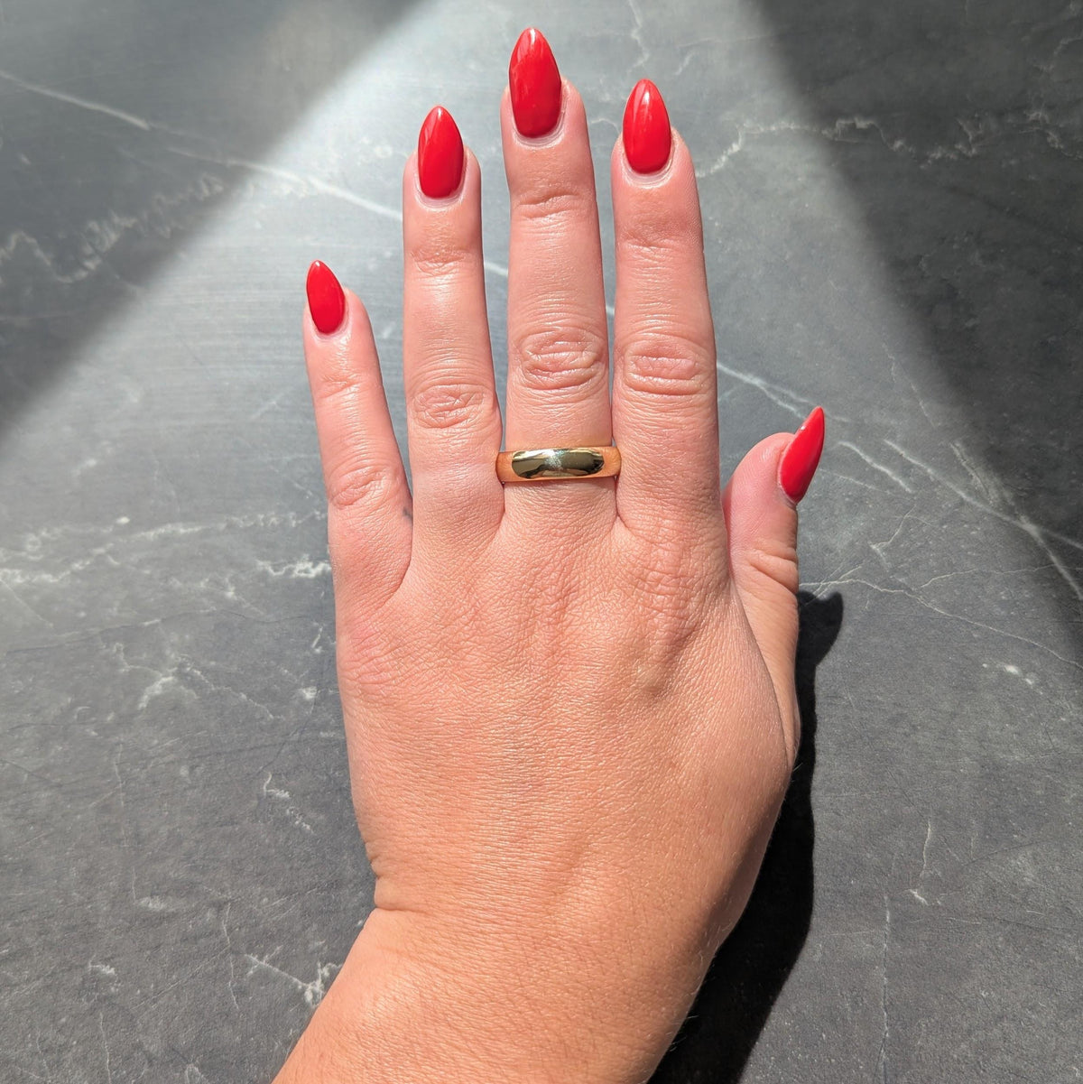 Cartier 1980's 18 Karat Yellow Gold Vintage Unisex Wedding Band Ring