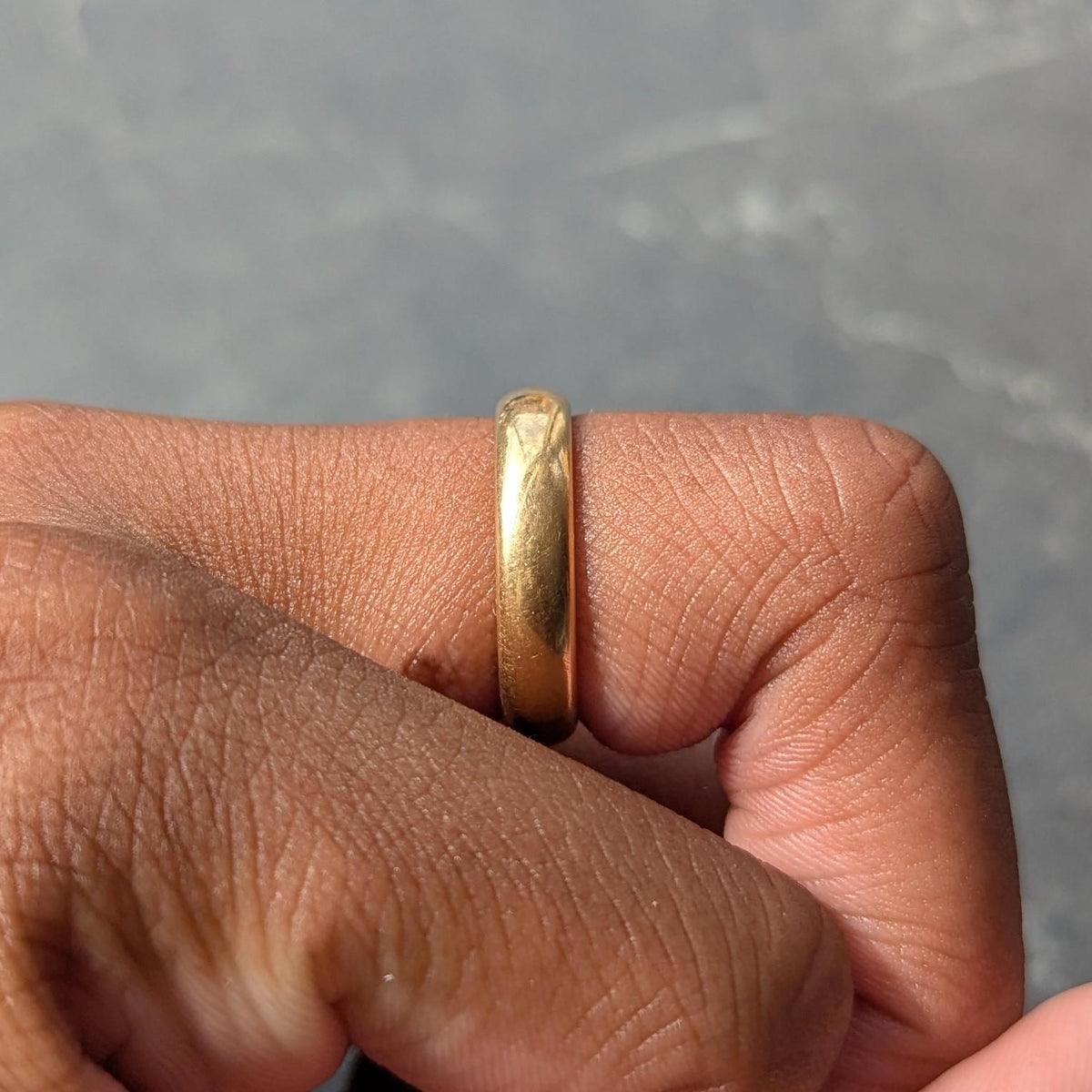 1913 18 Karat Yellow Gold Antique Wedding Band Ring