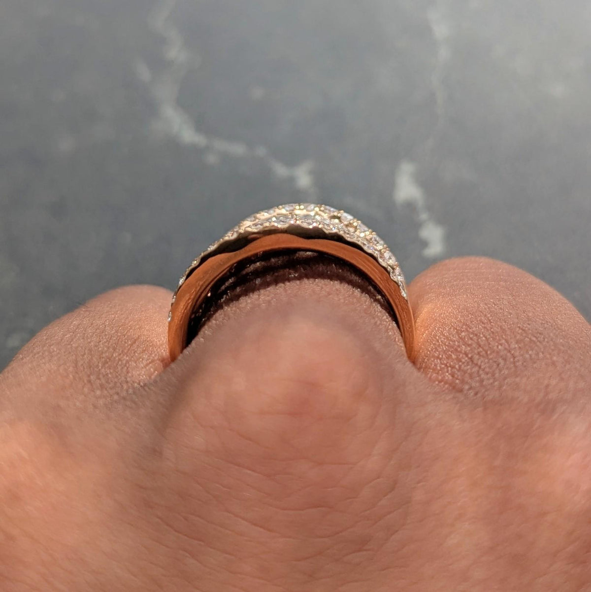 Contemporary 3.50 CTW Diamond 18 Karat Rose Gold Seven Row Wavy Band Ring