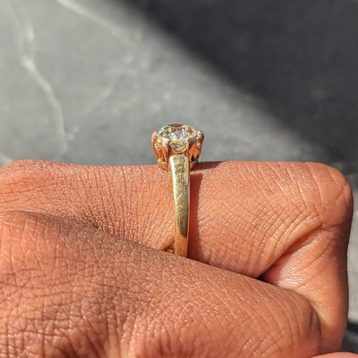 Victorian 0.80 CTW Old Mine Diamond 18K Gold Antique Solitaire Engagement Ring
