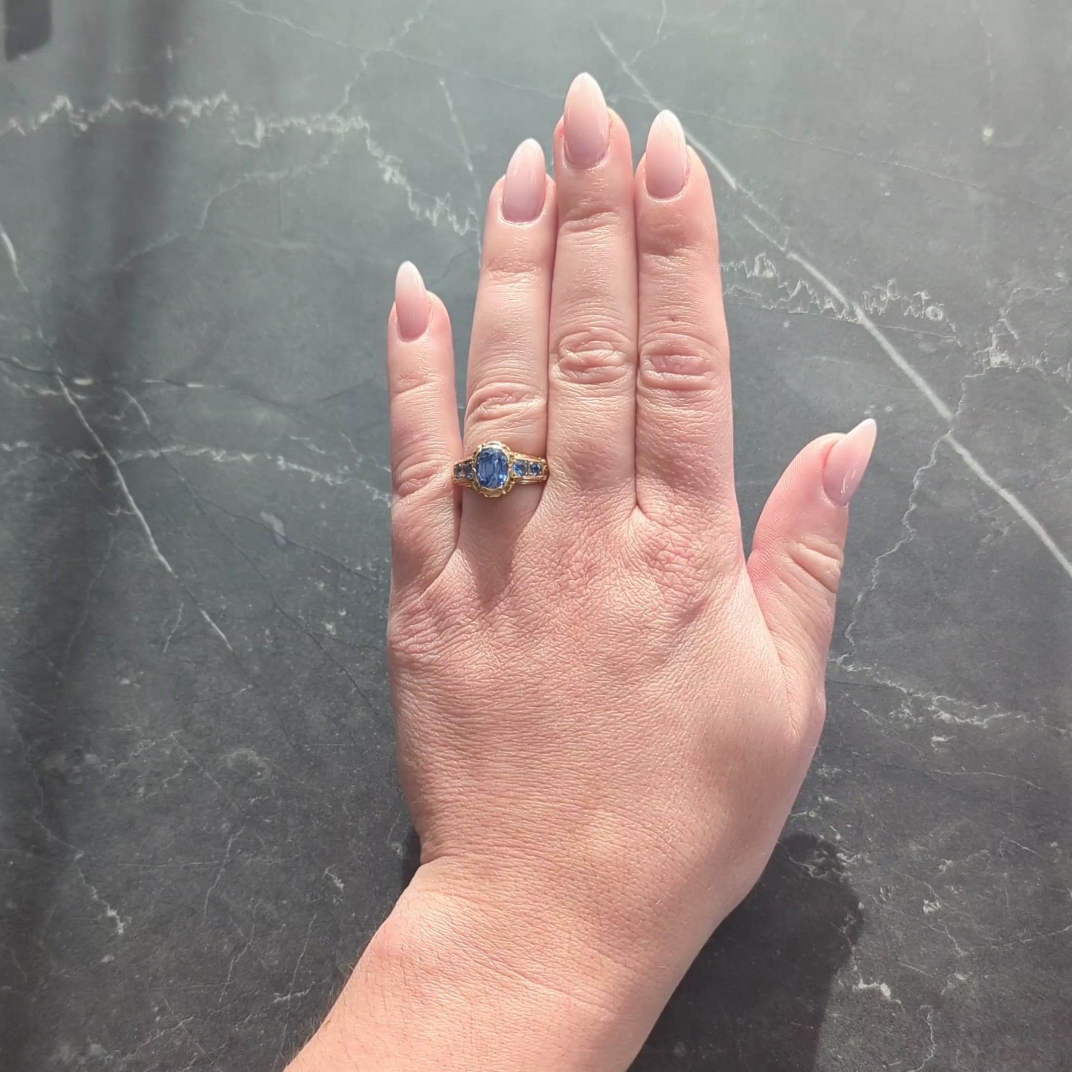 1905 Art Nouveau 3.54 CTW Sapphire 14 Karat Yellow Gold Antique Flower Ring