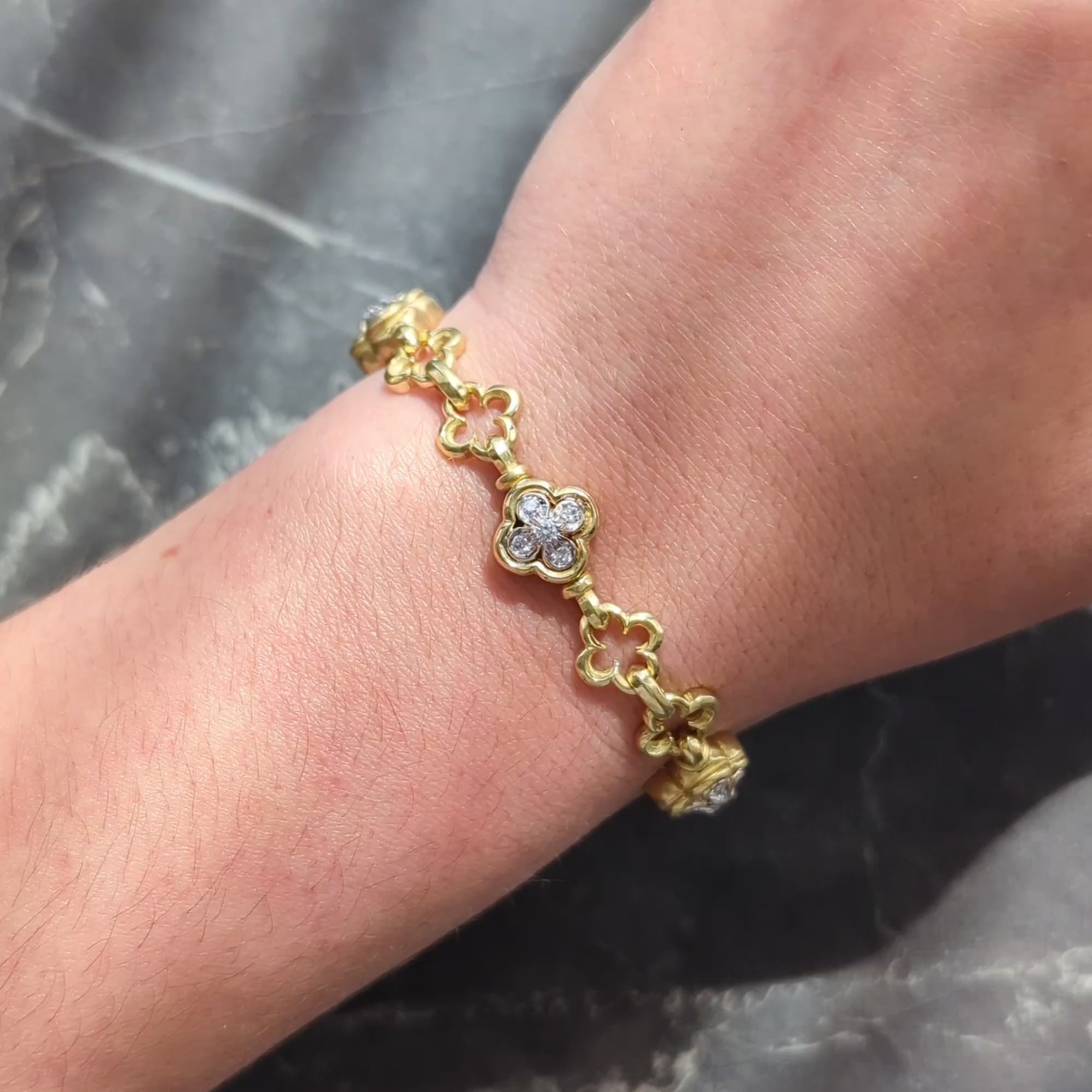 SeidenGang 1.00 CTW Diamond 18 Karat Two-Tone Gold Vintage Clover Bracelet