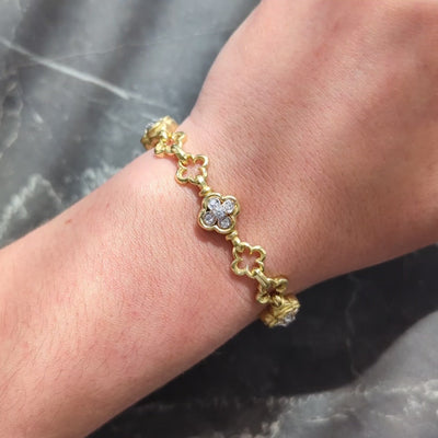 SeidenGang 1.00 CTW Diamond 18 Karat Two-Tone Gold Vintage Clover Bracelet