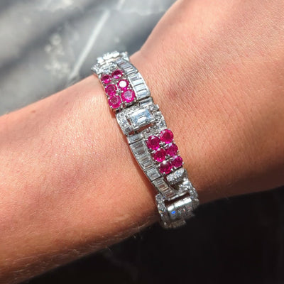 Trabert & Hoeffer Mauboussin 1950s Diamond Ruby Platinum Vintage Ribbon Bracelet