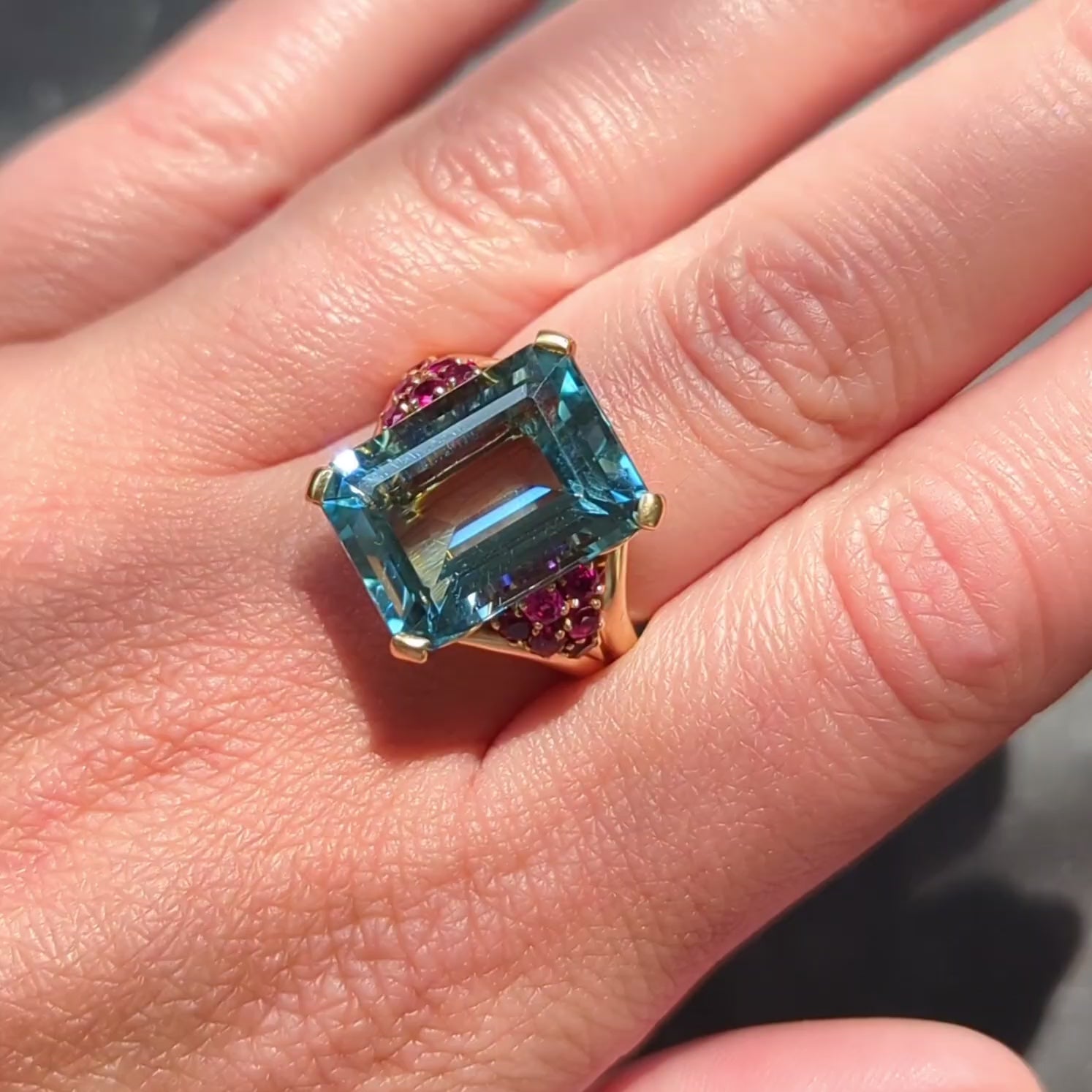 Tiffany & Co. 1940's Aquamarine Ruby 18 Karat Yellow Gold Vintage Cocktail Ring