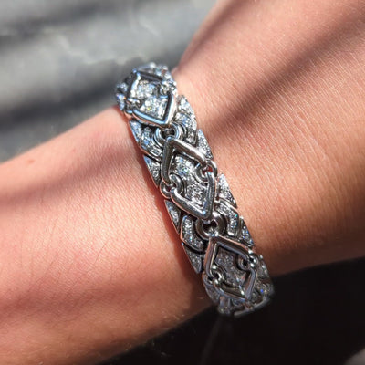 Bulgari 1990's Round Diamond 18 Karat White Gold Vintage Trika Bracelet