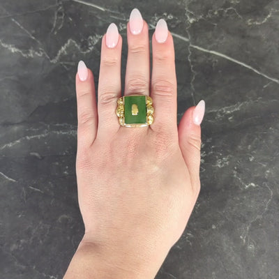1960's Nephrite Jade 10 Karat Yellow Gold Vintage Nugget Signet Ring