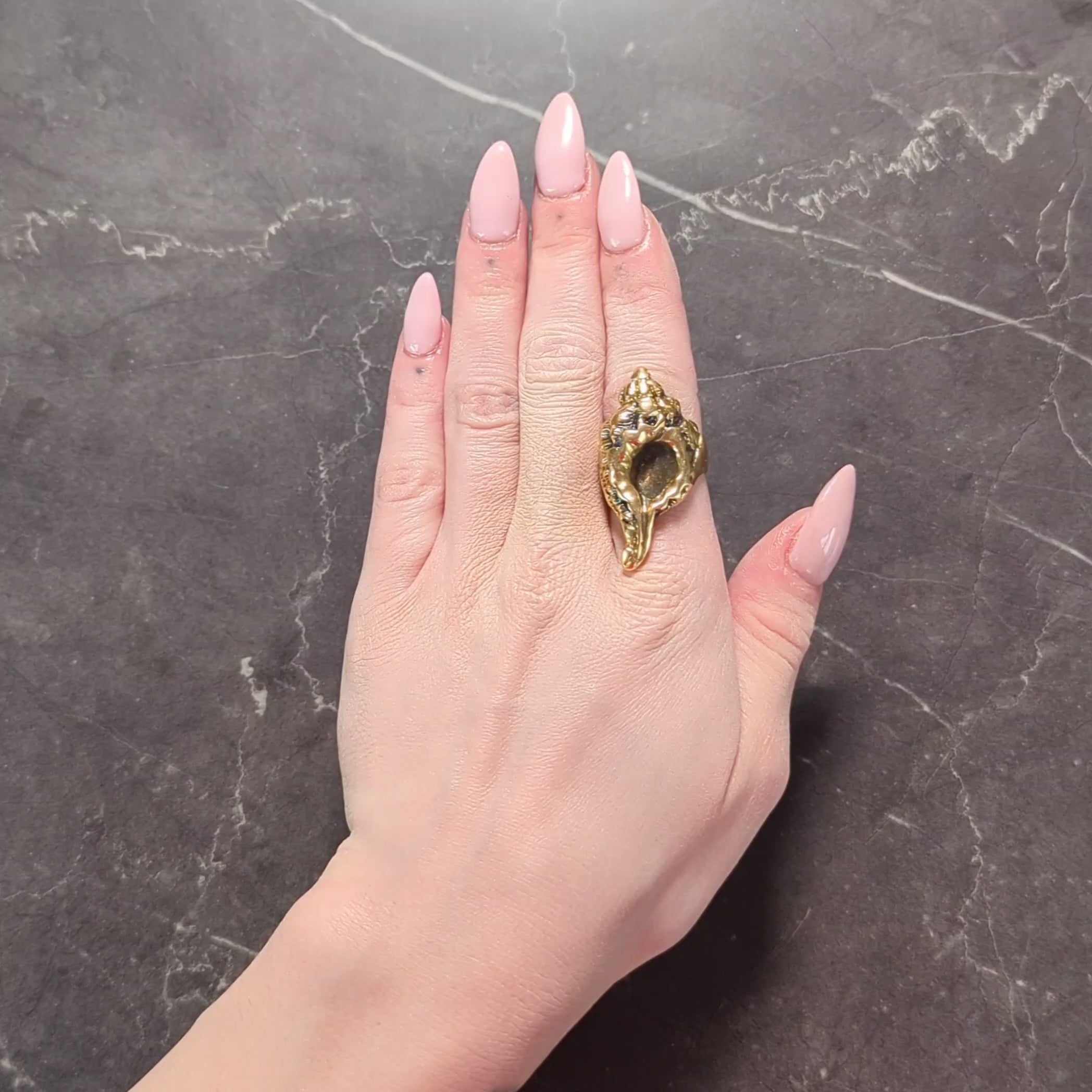 Ilias LaLaounis 1970's 18 Karat Yellow Gold Vintage Conch Seashell Ring