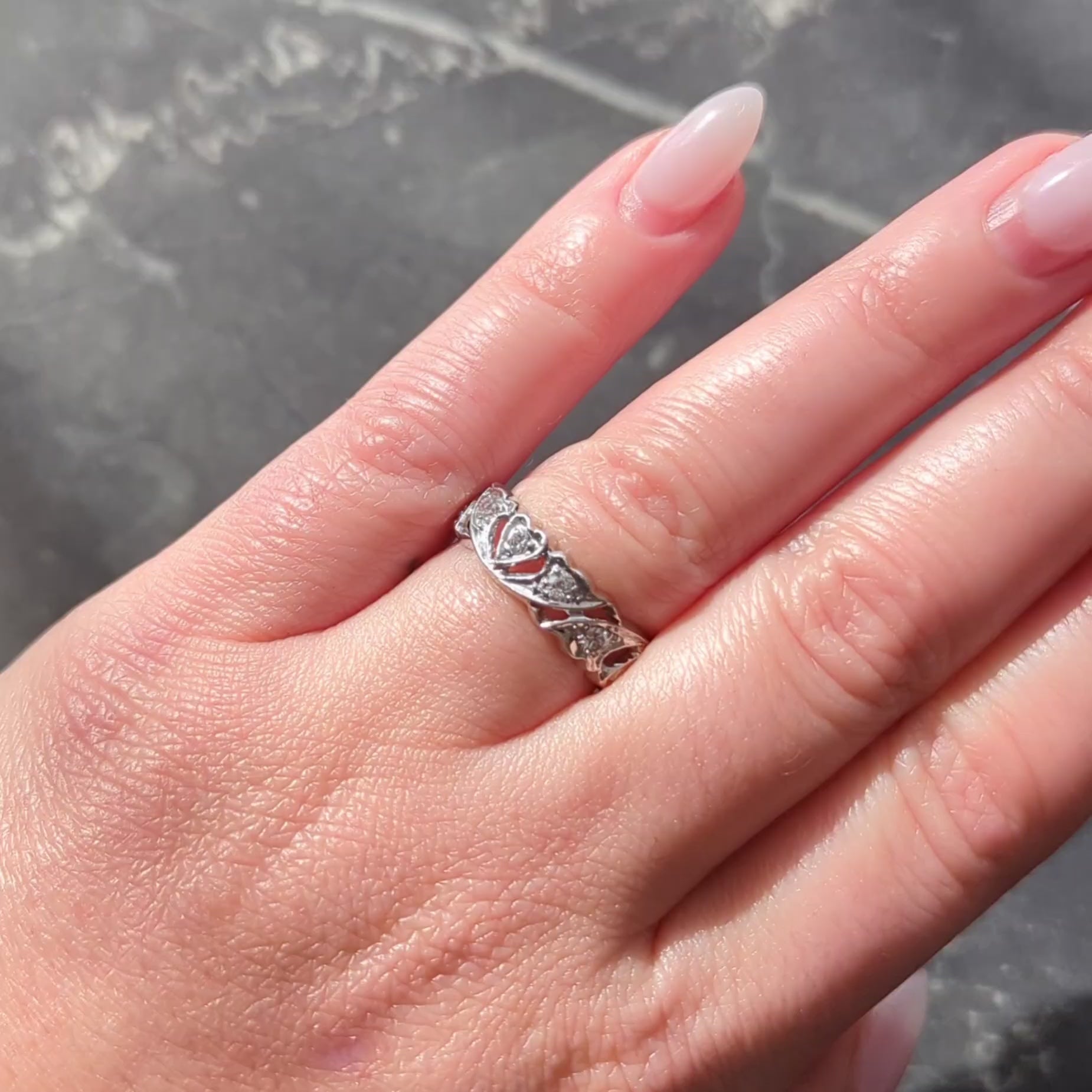 Retro Diamond Platinum Vintage Heart Vine Band Ring