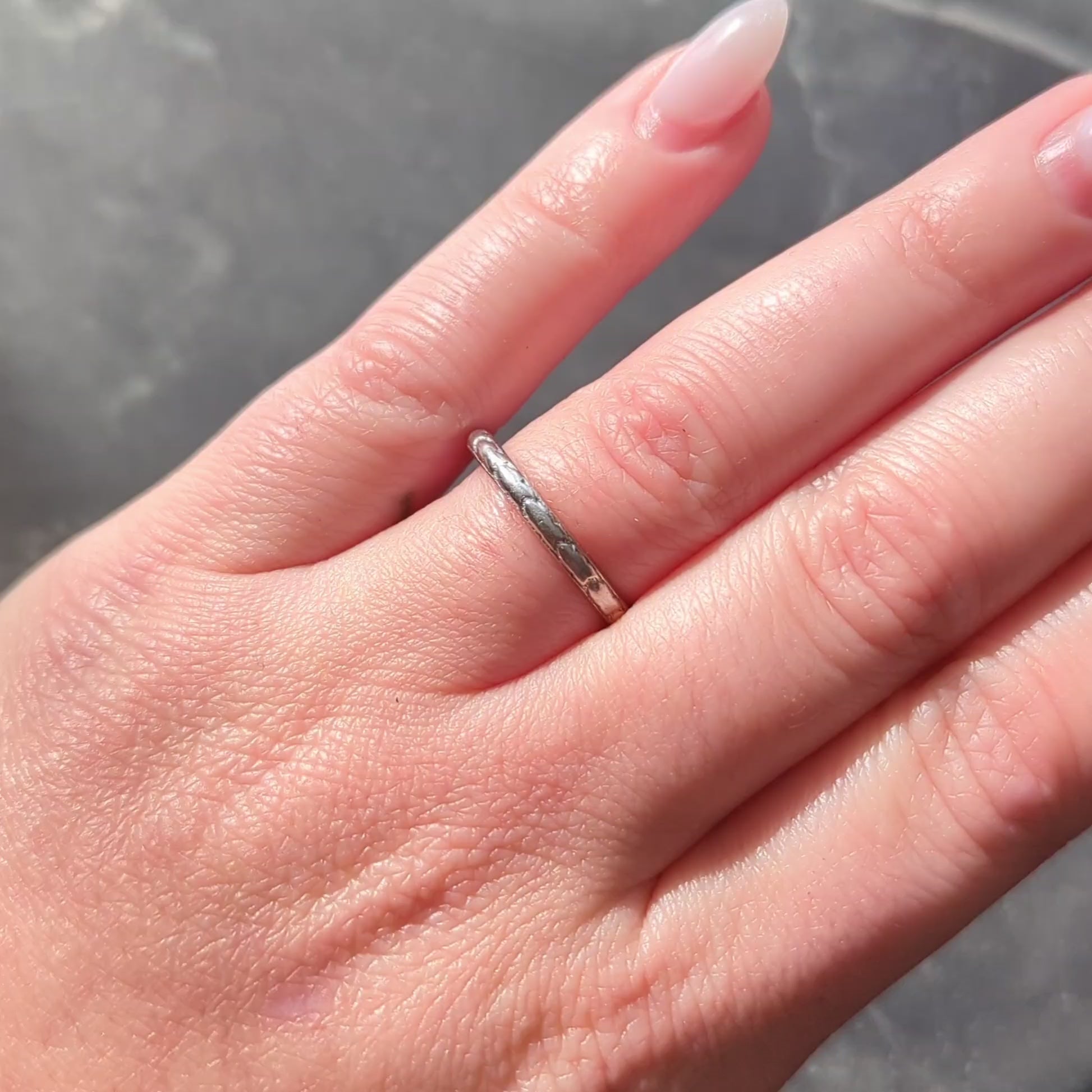 1920 Art Deco Platinum Foliate Antique Wedding Band Ring