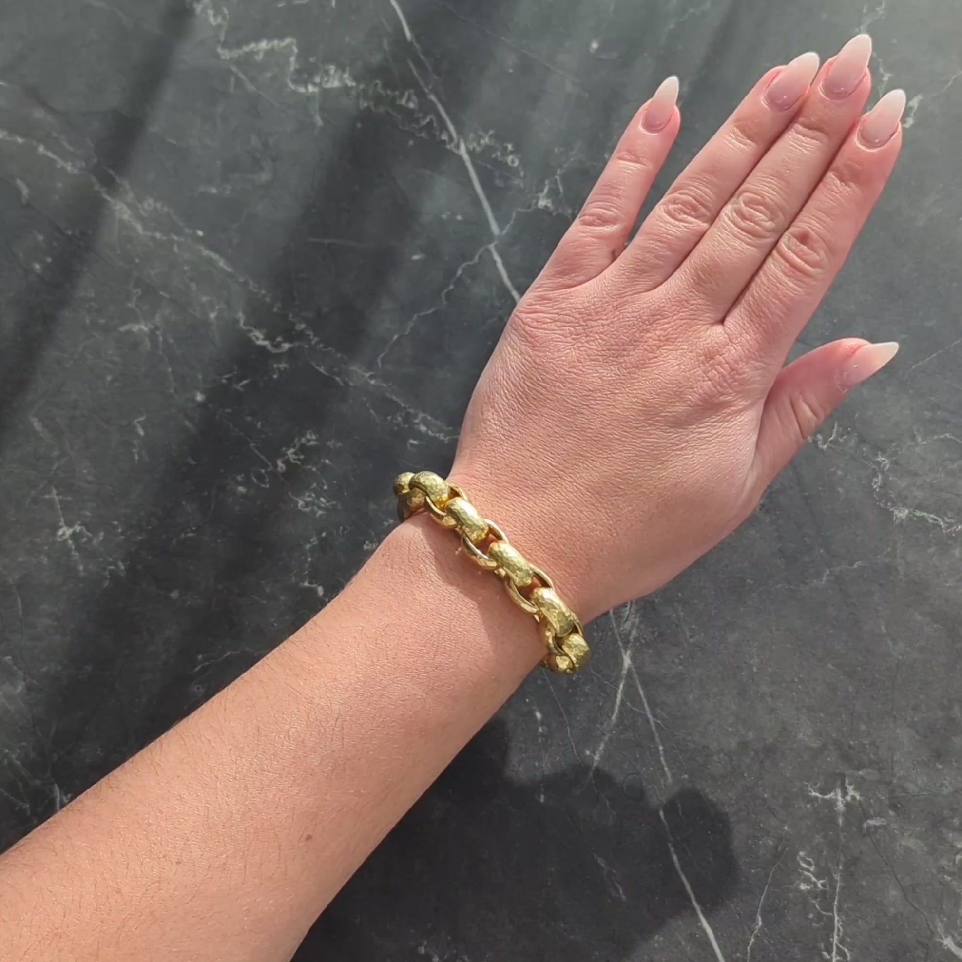 Paloma Picasso Tiffany & Co. 1980's Vintage 18K Gold Hammered Link Bracelet