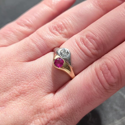 1960 1.03 CTW Ruby Diamond Platinum 14 Karat Yellow Gold Vintage Toi-Et-Moi Ring