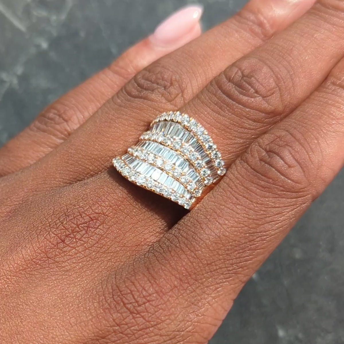 Contemporary 3.50 CTW Diamond 18 Karat Rose Gold Seven Row Wavy Band Ring