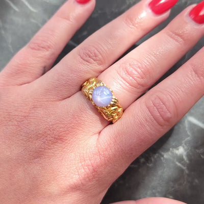 Art Nouveau 1911 Star Sapphire 18 Karat Yellow Gold Antique Unisex Griffon Ring