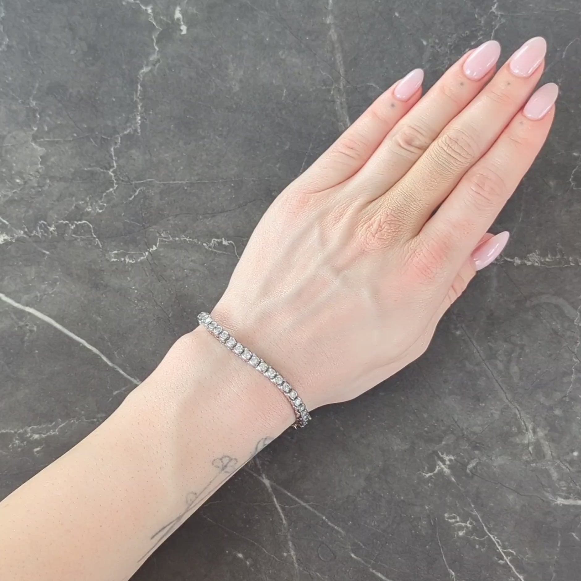 Contemporary 5.00 CTW Diamond Platinum Vintage Semi-Bezel Line Bracelet