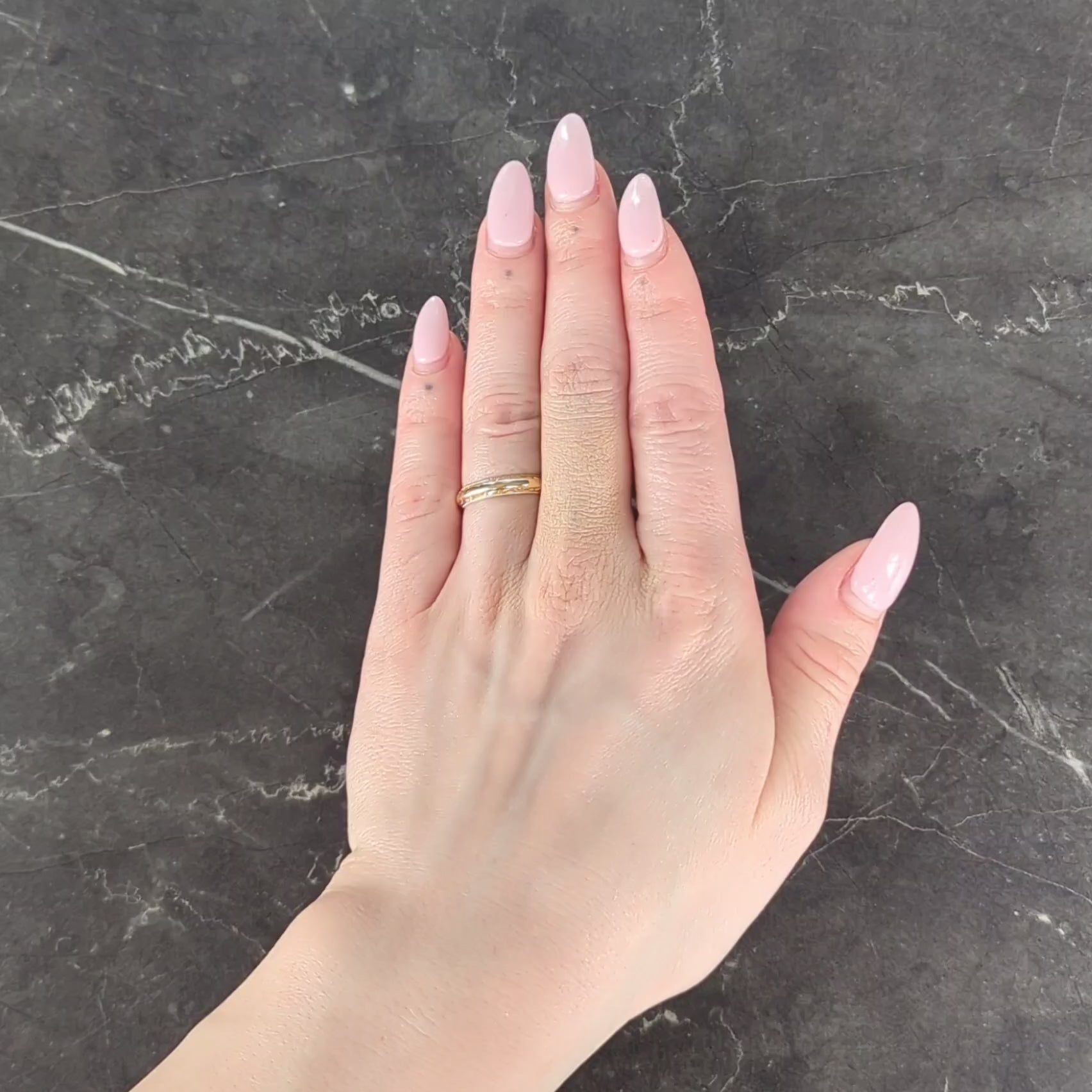 Late Art Deco 14 Karat Yellow Gold Vintage Wedding Band Ring