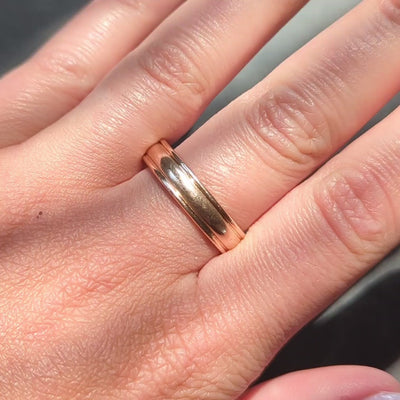 1990's 14 Karat Rose Gold Vintage Fluted Wedding Band Ring