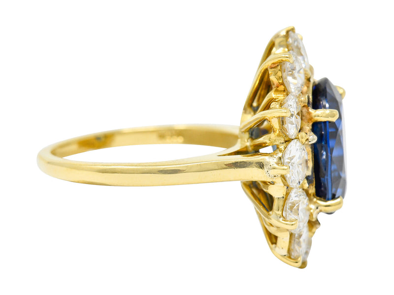 Vintage 7.20 CTW Sapphire Diamond 18 Karat Gold Cluster RingRing - Wilson's Estate Jewelry