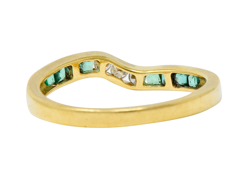 Contemporary 0.35 CTW Emerald Diamond 18 Karat Gold Chevron Band RingRing - Wilson's Estate Jewelry