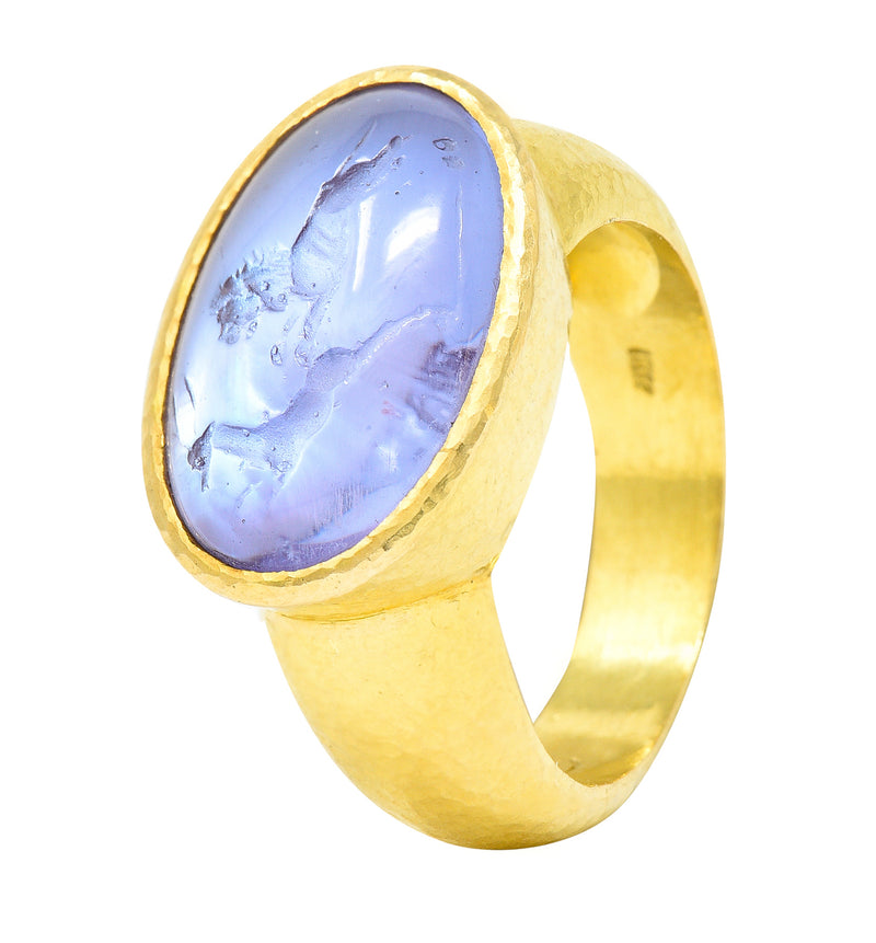 Elizabeth Locke Lavender Venetian Glass Mother-Of-Pearl 18 Karat Yellow Gold Lion & Gazelle Intaglio Vintage Signet Ring Wilson's Estate Jewelry