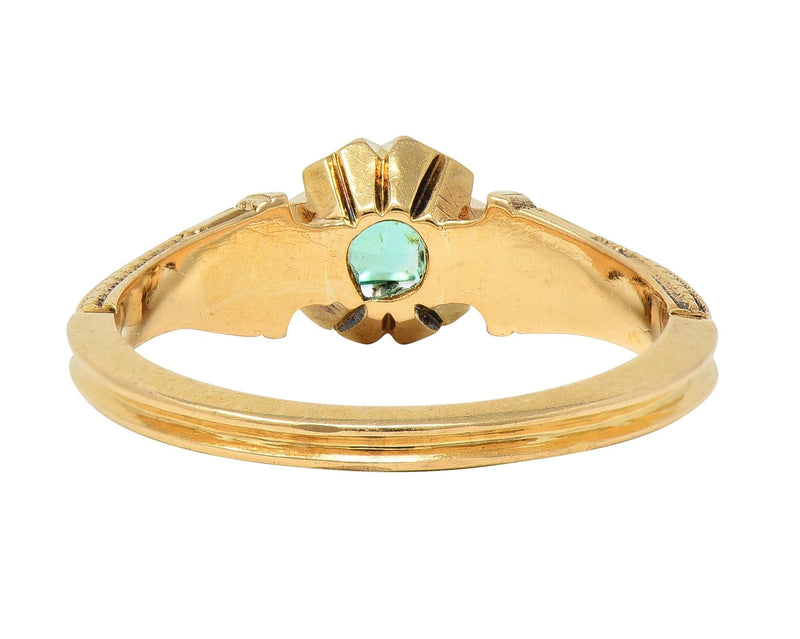 Victorian Emerald 18 Karat Yellow Gold Belcher Set Buttercup Antique Ring