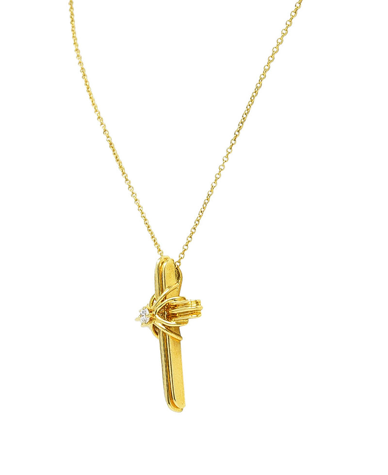 Tiffany & Co. - Diamond Cross 18kt White Gold Mini Pendant Necklace |  www.luxurybags.eu