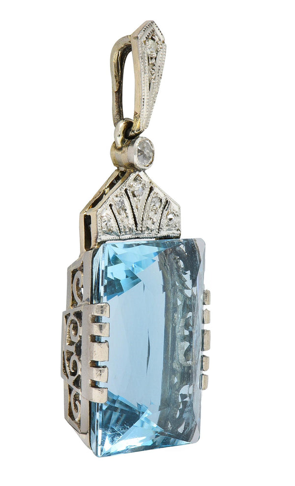 Art Deco 20.62 CTW Aquamarine Diamond Platinum 18 Karat Gold Vintage Pendant