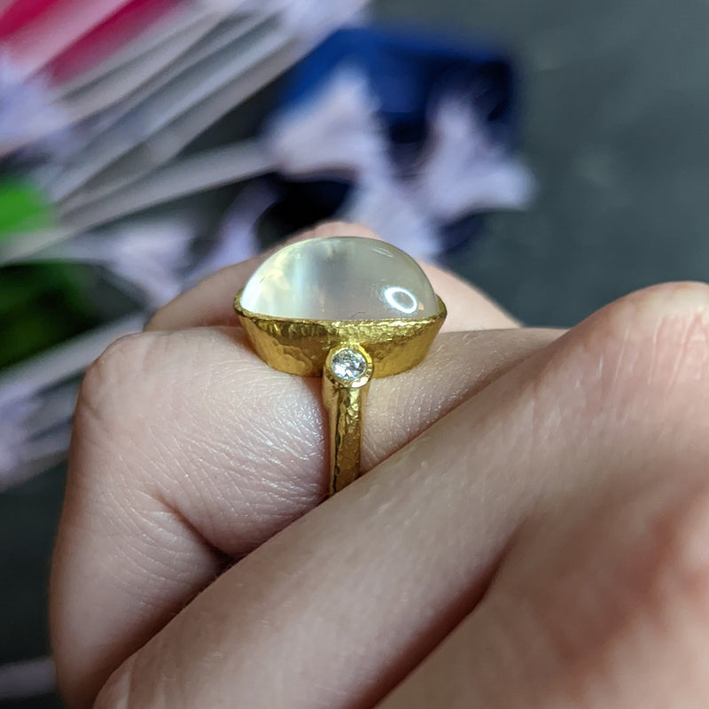 Elizabeth Locke Diamond Moonstone 19 Karat Gold Ring Wilson s