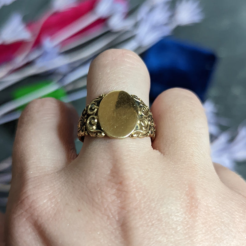 Victorian 14 Karat Gold Scrolling Men’s Unisex Signet Ring Wilson's Estate Jewelry