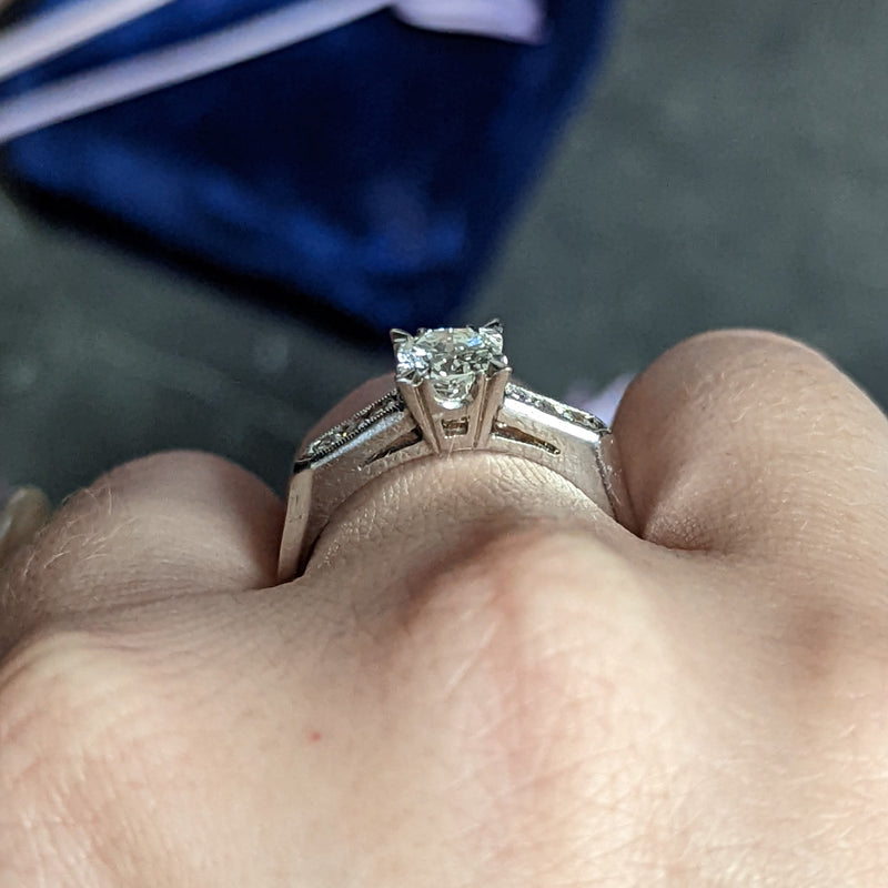 Mid-Century 1.08 CTW Round Brilliant Cut Diamond Platinum Engagement Ring Wilson's Estate Jewelry