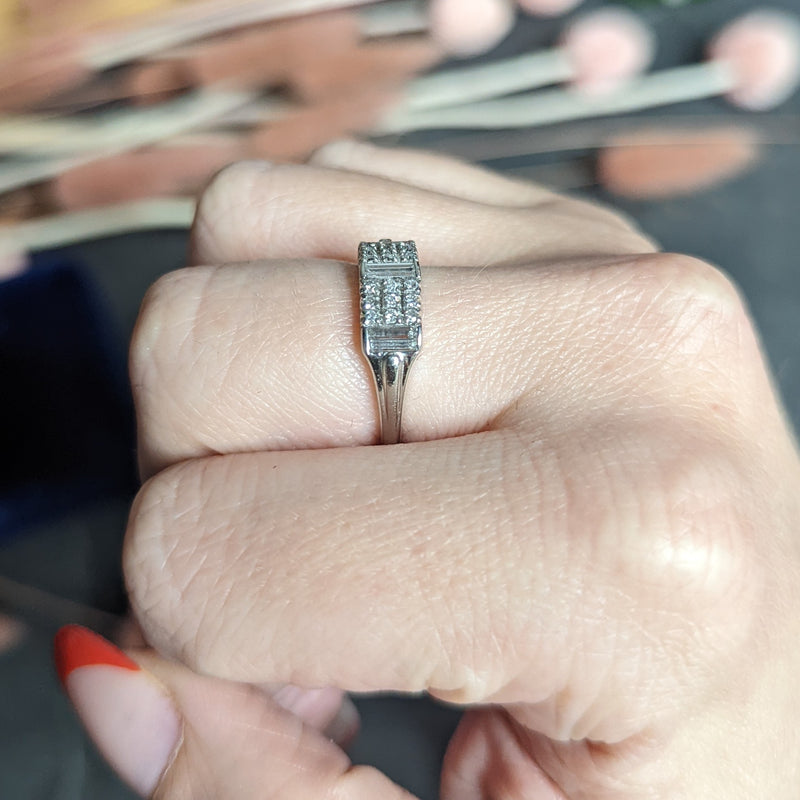 1950's Mid-Century 0.80 CTW Diamond Platinum Band Ring Wilson's Estate Jewelry