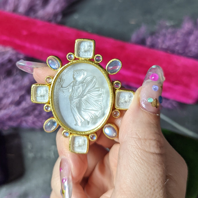 Elizabeth Locke Moonstone Venetian Glass Mother-Of-Pearl 18 Karat Gold Goddess Pegasus Vintage Pendant Brooch Wilson's Estate Jewelry