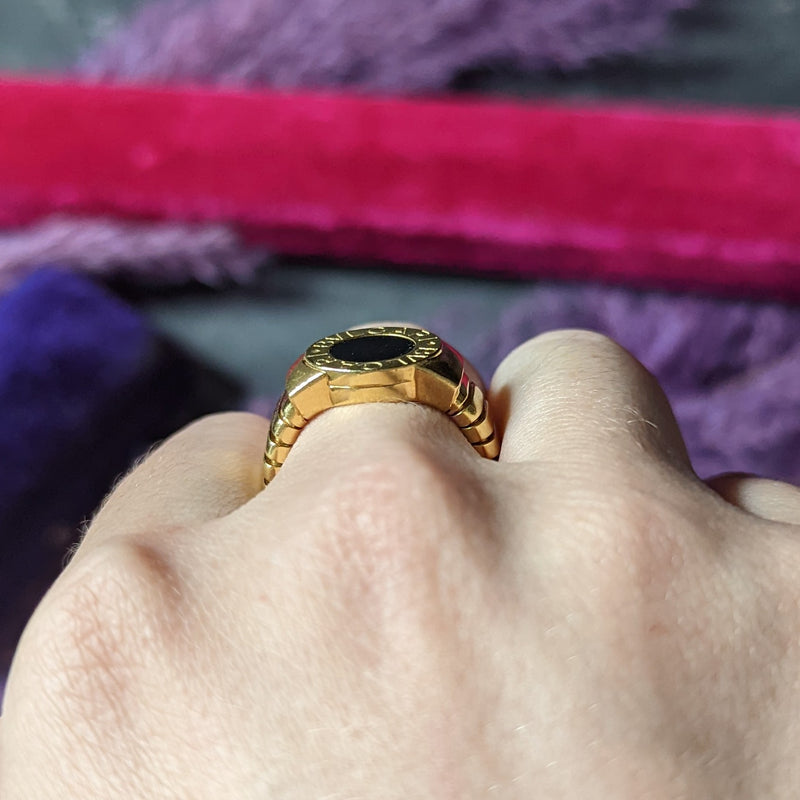 Bulgari Onyx 18 Karat Yellow Gold Tubogas Vintage Ring Wilson s