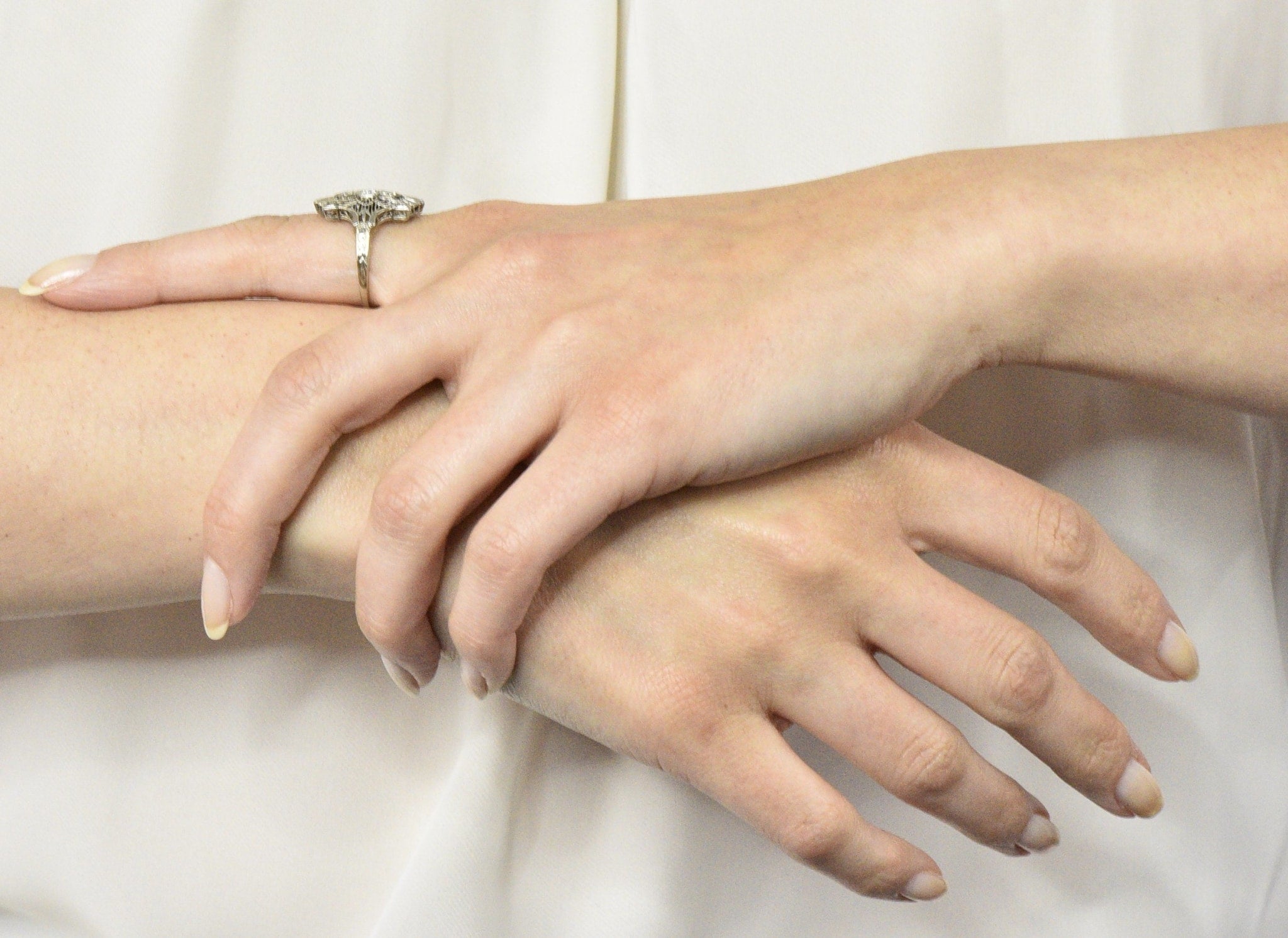 Art Deco Round Brilliant Diamond 18 Karat White Gold Dinner Ring - Wilson's Estate Jewelry