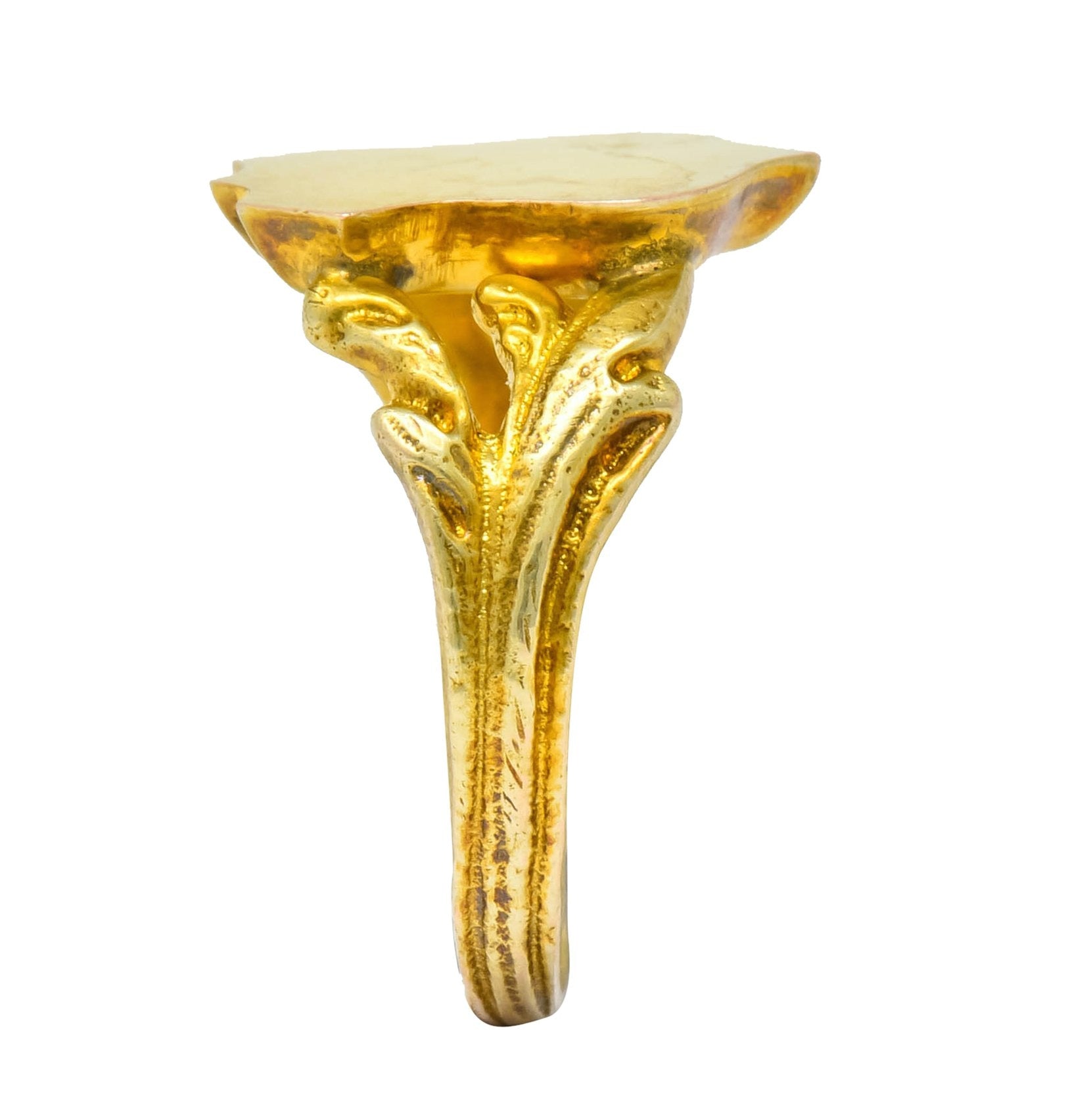 Art Nouveau 12 Karat Yellow Gold Shield Signet Unisex Ring - Wilson's Estate Jewelry