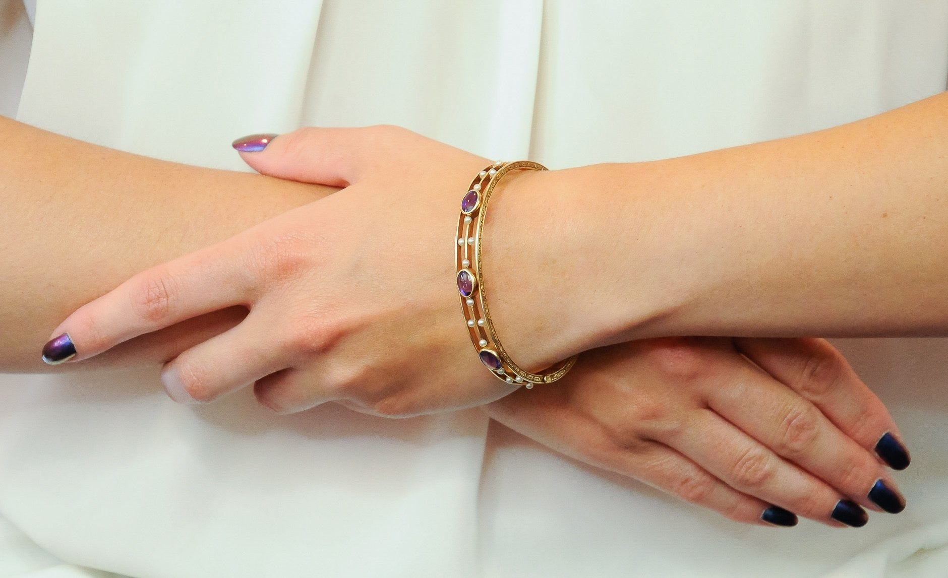 Art Nouveau Amethyst Pearl 14 Karat Gold Bangle Bracelet - Wilson's Estate Jewelry