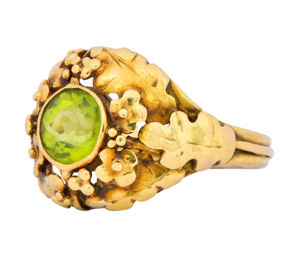 Arts & Crafts Peridot 18 Karat Gold Floral Foliate Ring - Wilson's Estate Jewelry