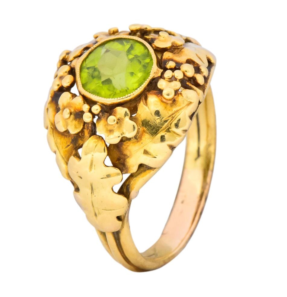 Arts & Crafts Peridot 18 Karat Gold Floral Foliate Ring - Wilson's Estate Jewelry