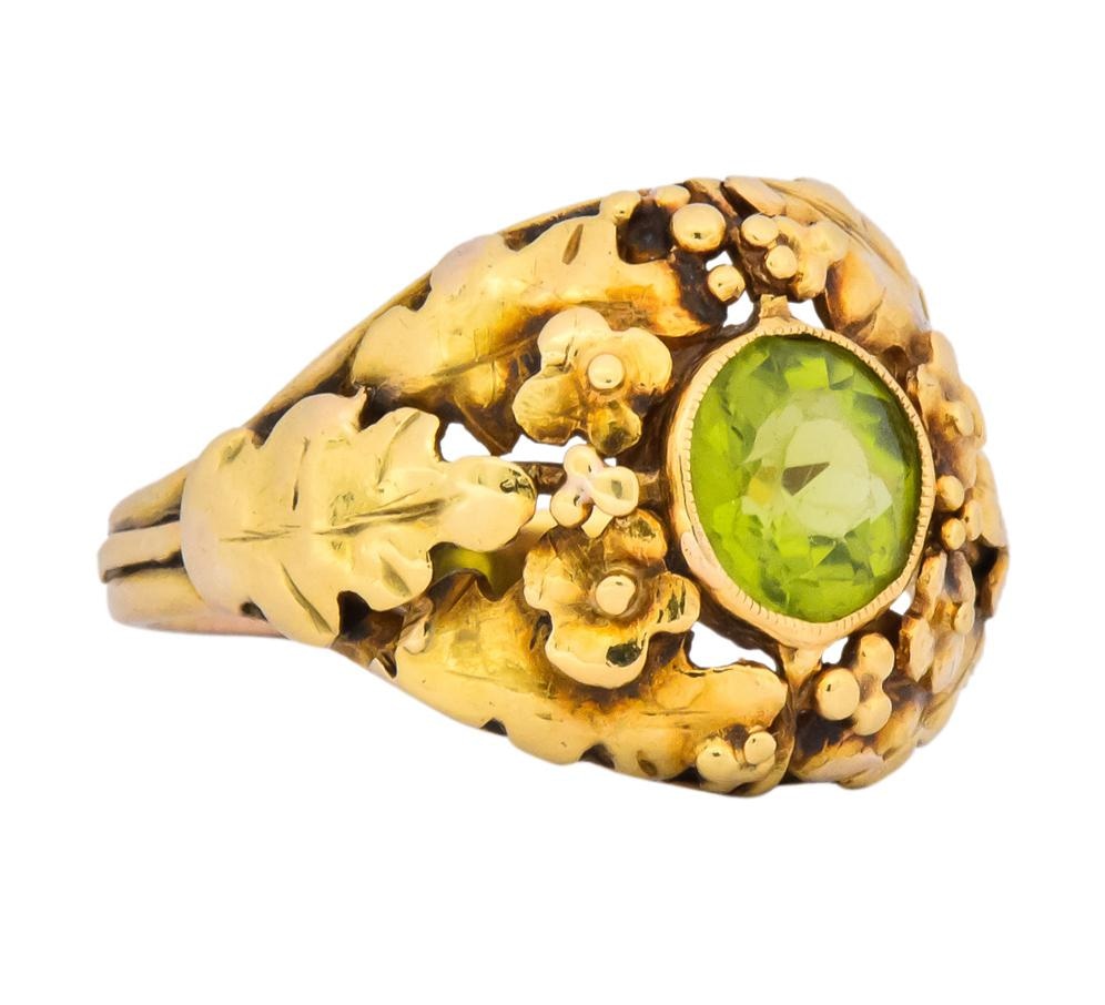 Arts & Crafts Peridot 18 Karat Gold Floral Foliate Ring - Wilson's Estate Jewelry