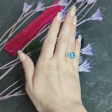 Contemporary Blue Topaz Diamond 18 Karat White Gold Gemstone Ring