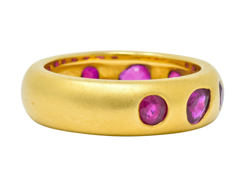 Contemporary 1.75 CTW Ruby 18 Karat Gold Geometric Band Ring - Wilson's Estate Jewelry