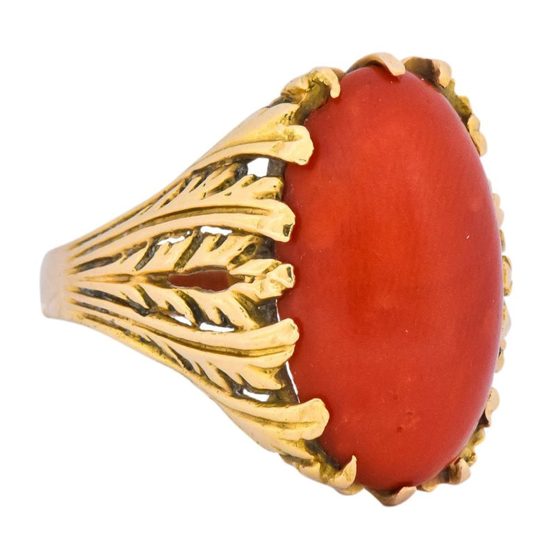 Fascinating Vintage Italian Coral 18 Karat Gold Ring