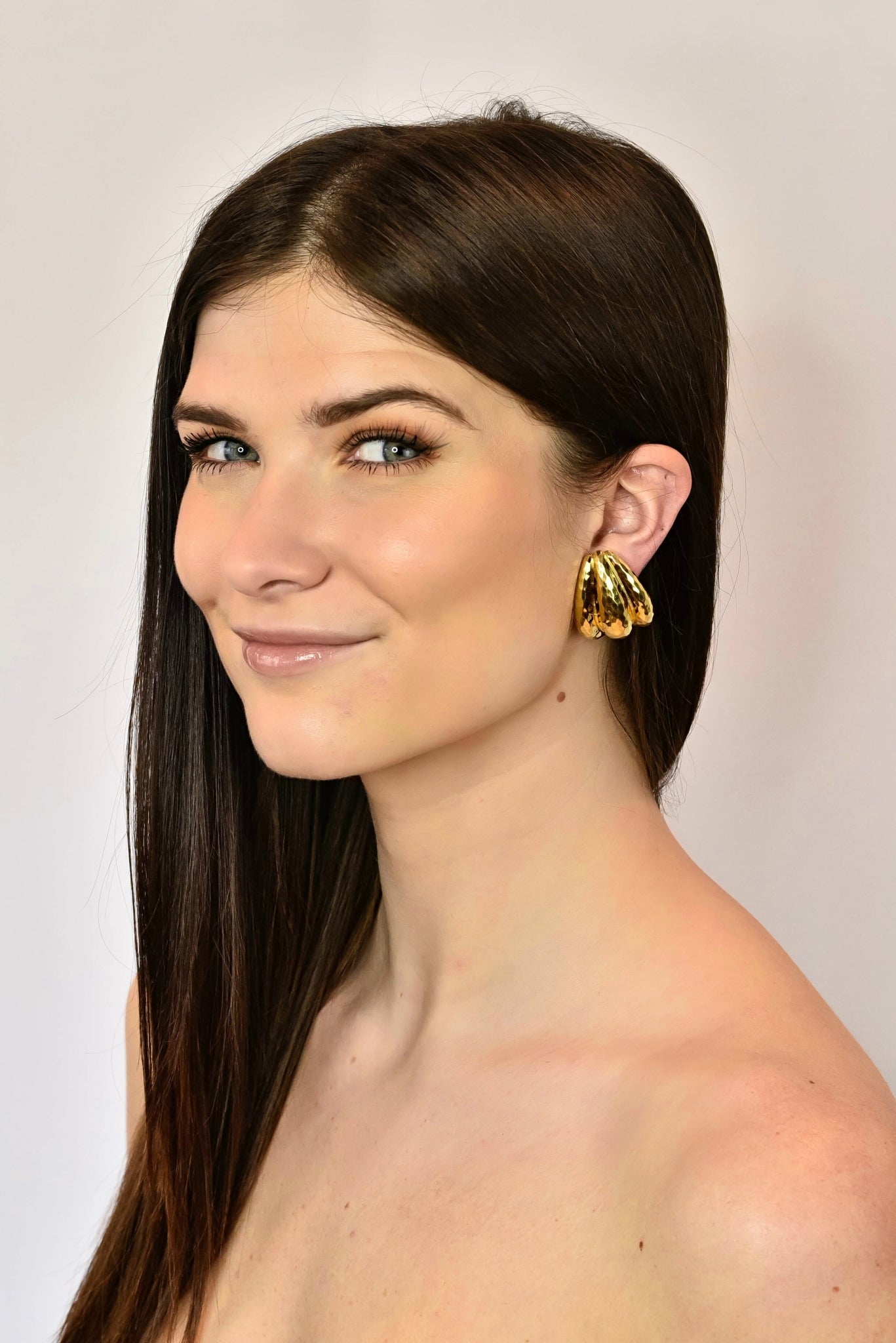 Henry Dunay Vintage 18 Karat Yellow Gold Hammered Statement Earrings Circa 1980 - Wilson's Estate Jewelry