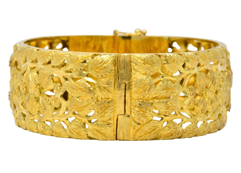 Milor 18 Karat Gold Hinged Bangle Bracelet - Wilson's Estate Jewelry