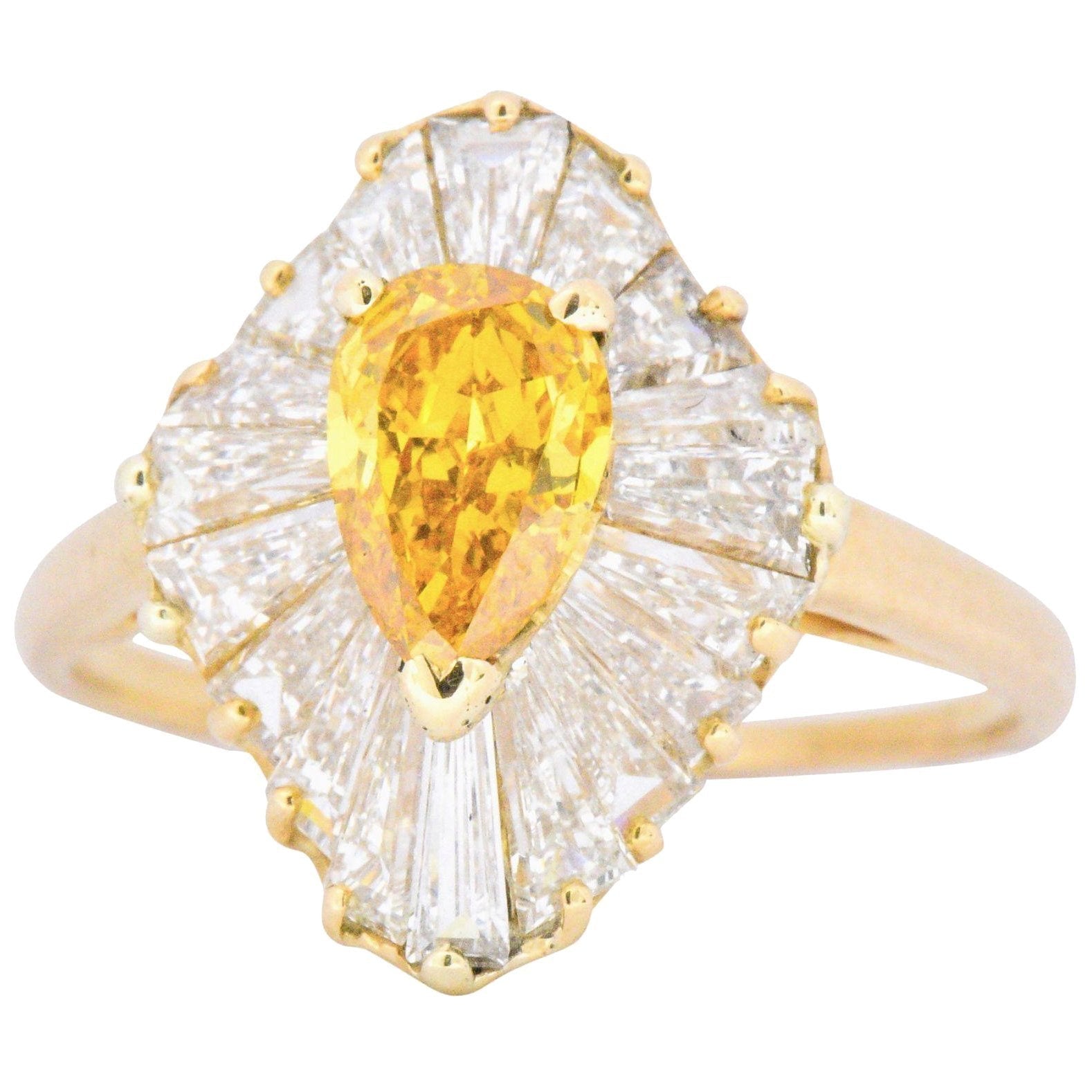 OSCAR HEYMAN 2.74 CTW Fancy Yellow Diamond 18 Karat Gold Ballerina Halo Ring GIA Wilson's Estate Jewelry