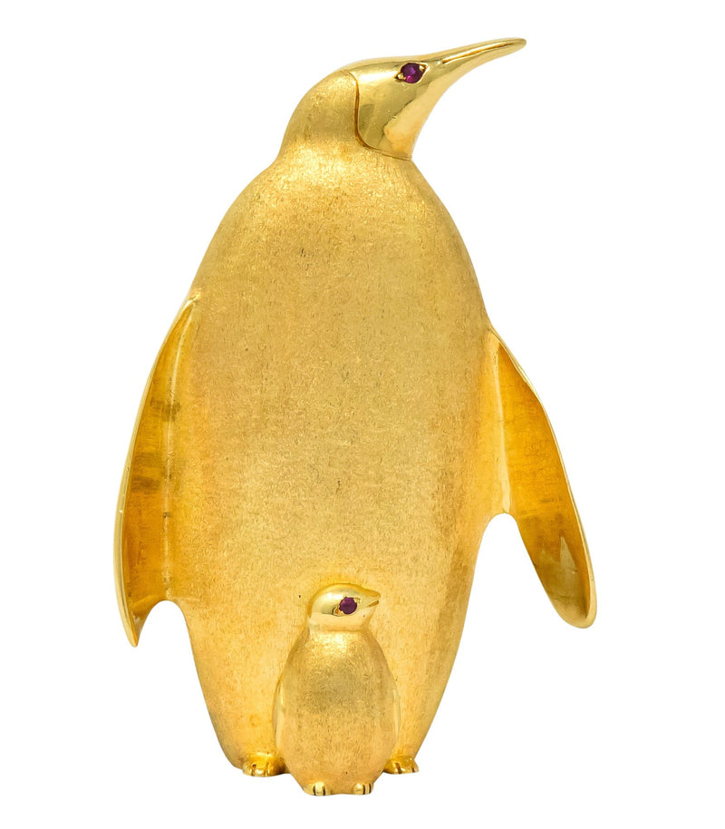 Retro Ruby 18 Karat Yellow Gold Emperor Penguin & Baby Chick Brooch - Wilson's Estate Jewelry