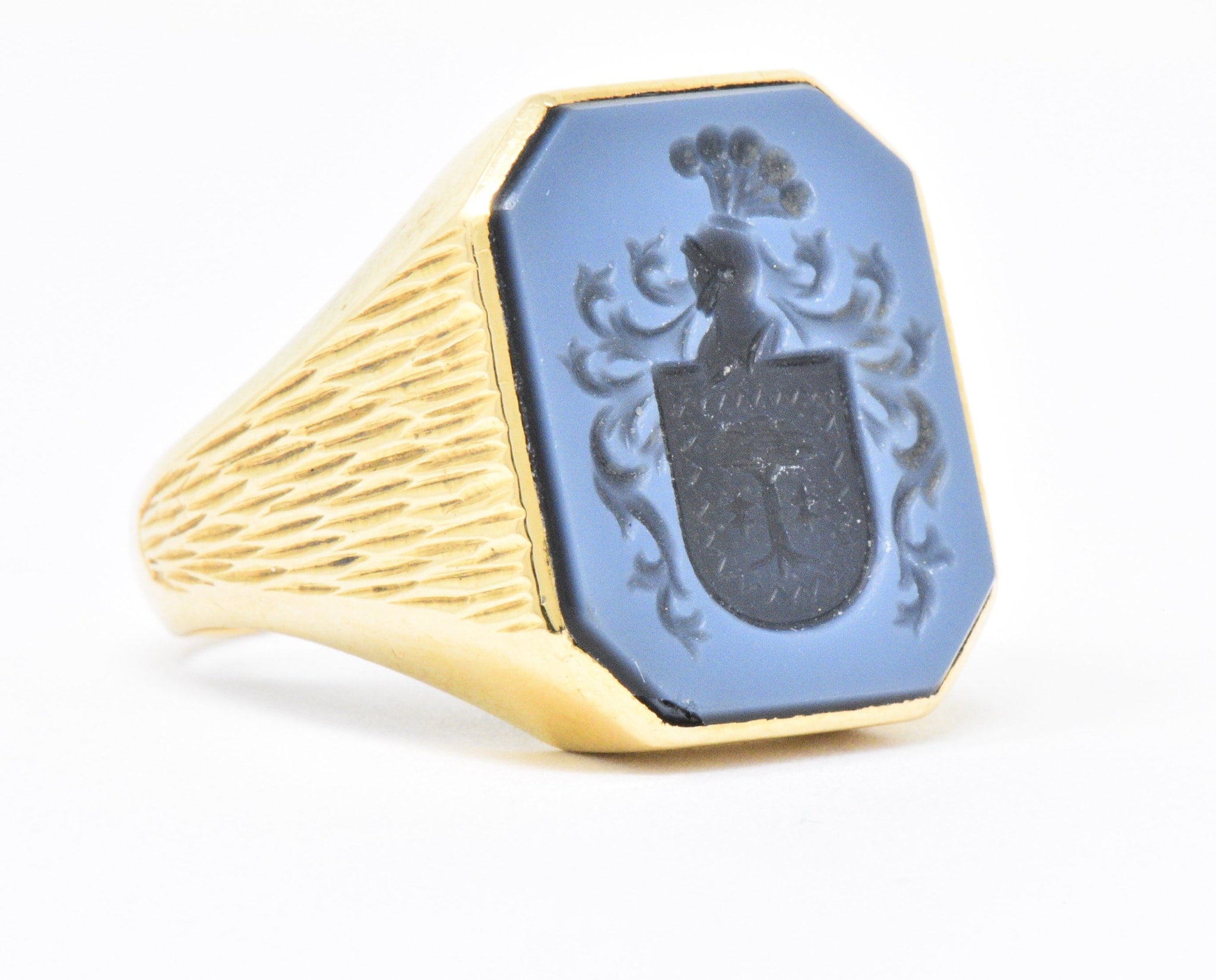 Superb Victorian Hardstone Intaglio 18 Karat Gold Men's Signet Ring Wilson's Estate Jewelry